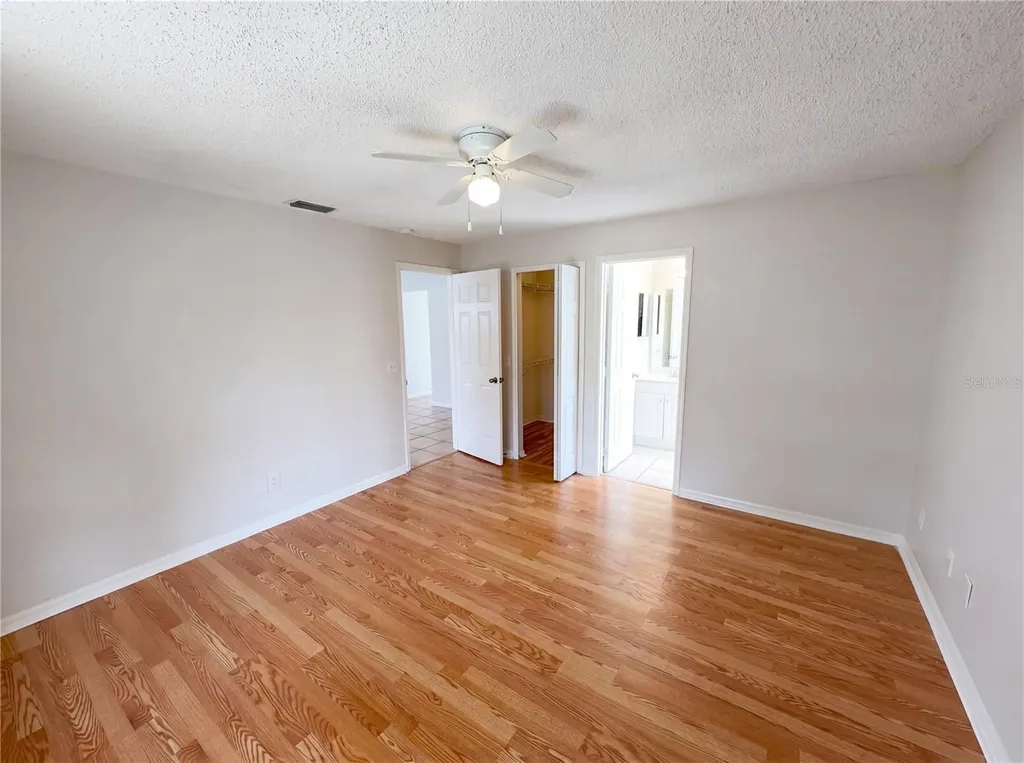 9814 Dean Cove Lane Orlando FL 32825