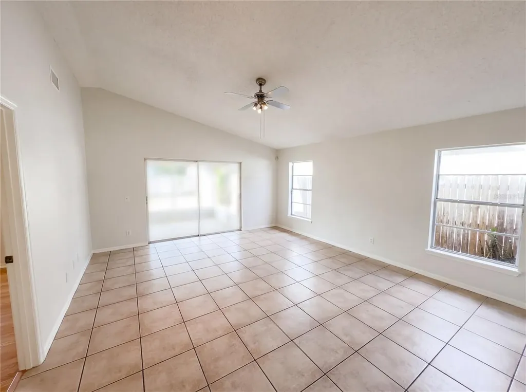 9814 Dean Cove Lane Orlando FL 32825