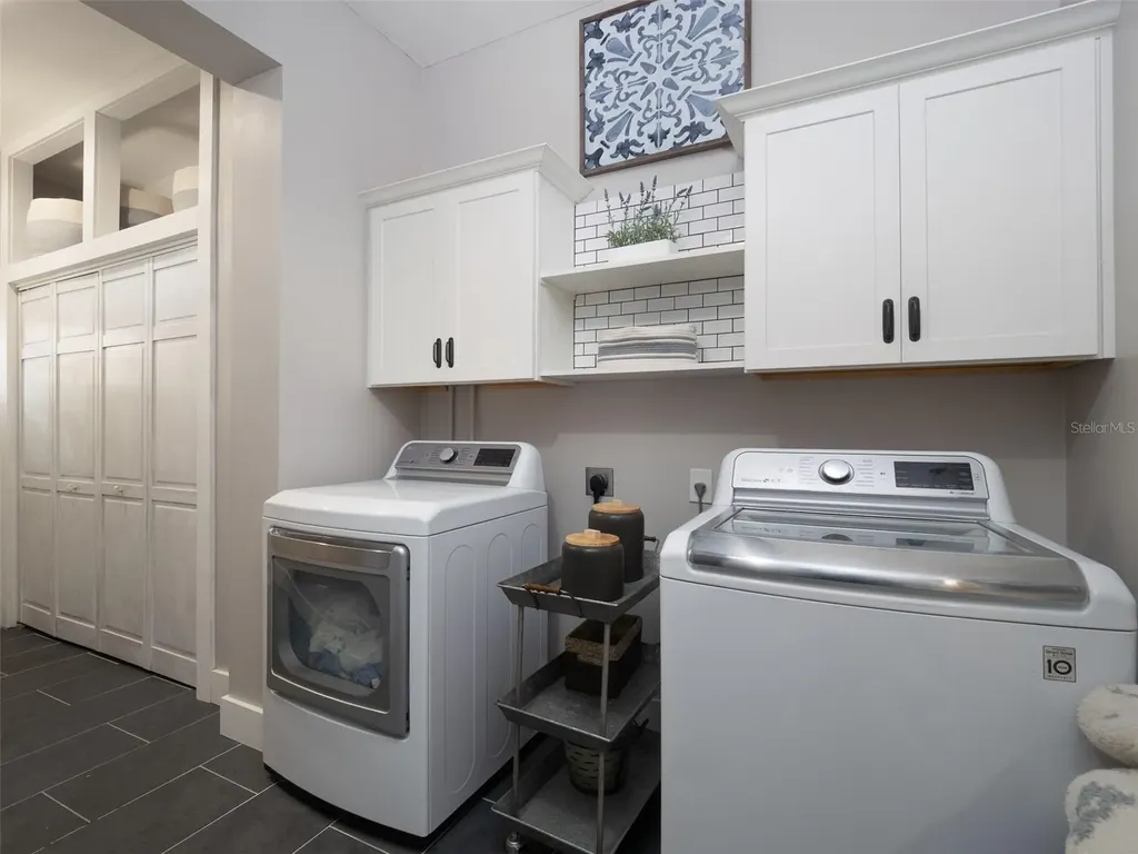12495 SE Sunset Harbor Road Weirsdale FL 32195
