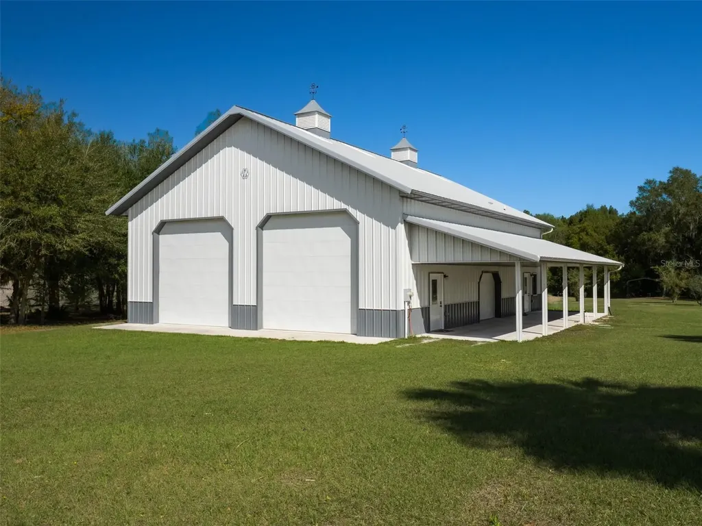 12495 SE Sunset Harbor Road Weirsdale FL 32195