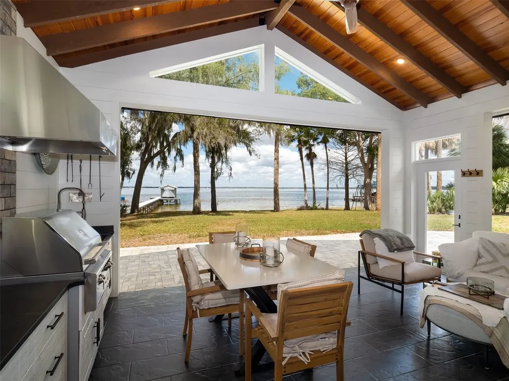 12495 SE Sunset Harbor Road Weirsdale FL 32195