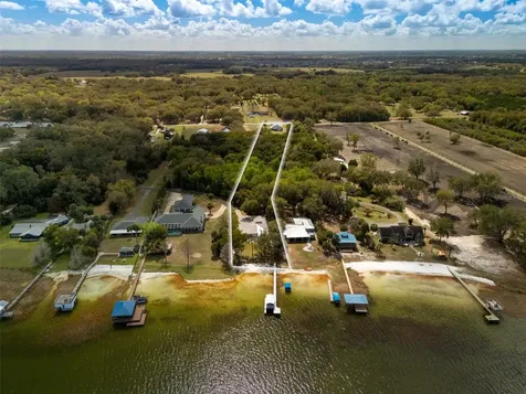12495 SE Sunset Harbor Road Weirsdale FL 32195