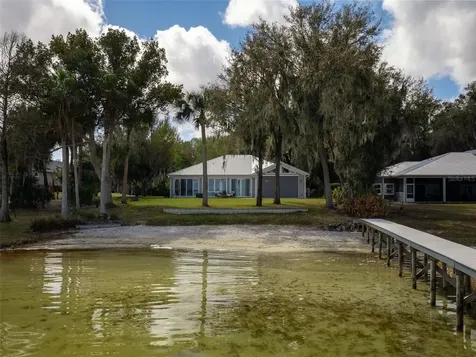 12495 SE Sunset Harbor Road Weirsdale FL 32195