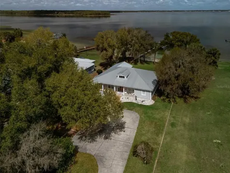 12495 SE Sunset Harbor Road Weirsdale FL 32195