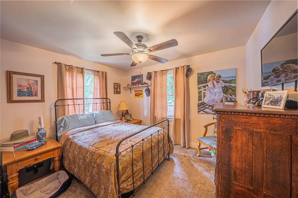 12369 SE 130th Court Ocklawaha FL 32179