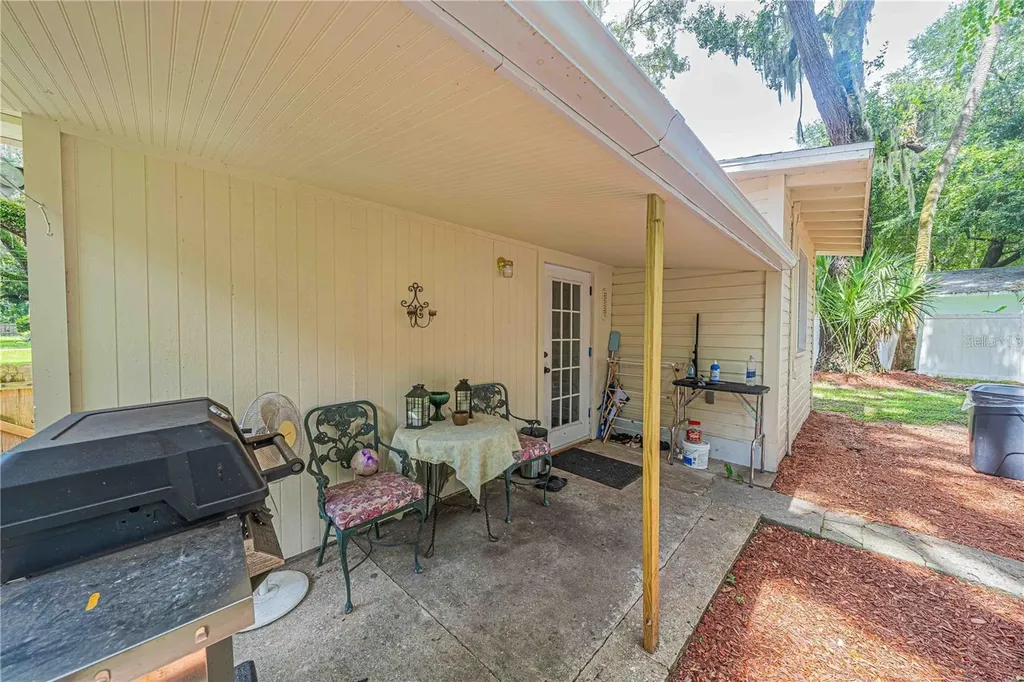12369 SE 130th Court Ocklawaha FL 32179