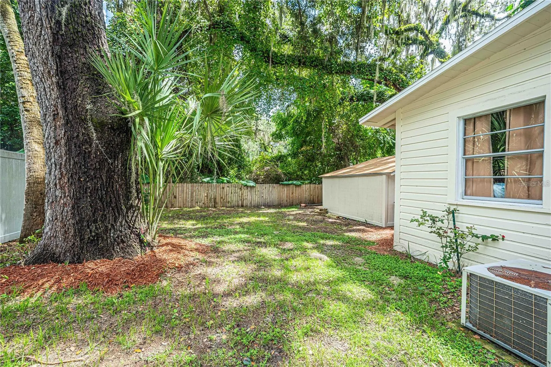 12369 SE 130th Court Ocklawaha FL 32179