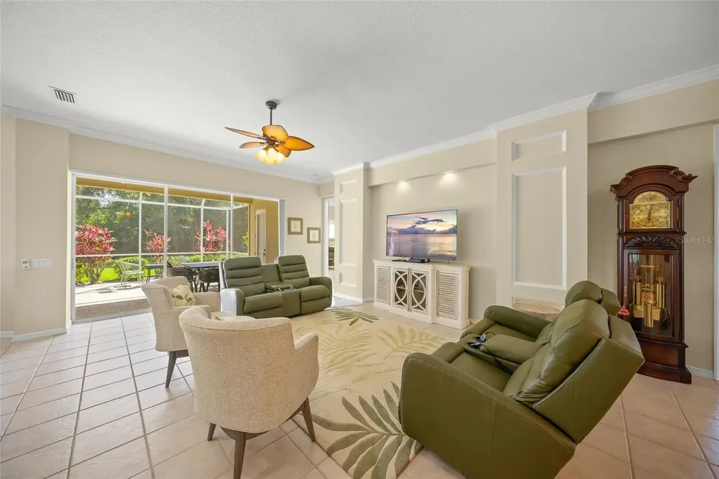 6923 Lennox Place University Park FL 34201