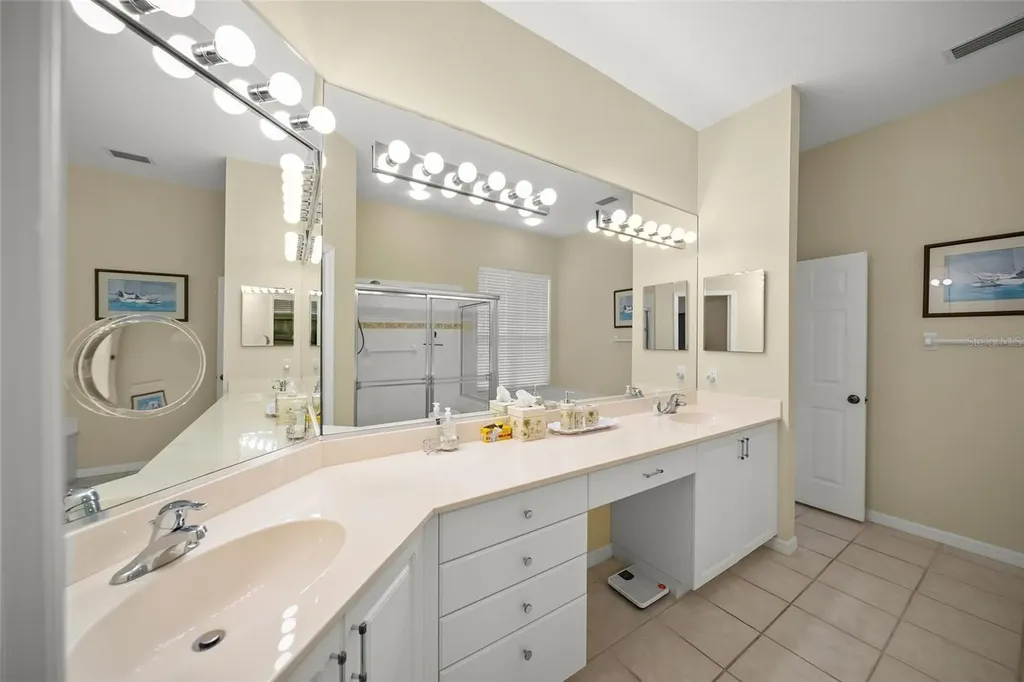 6923 Lennox Place University Park FL 34201