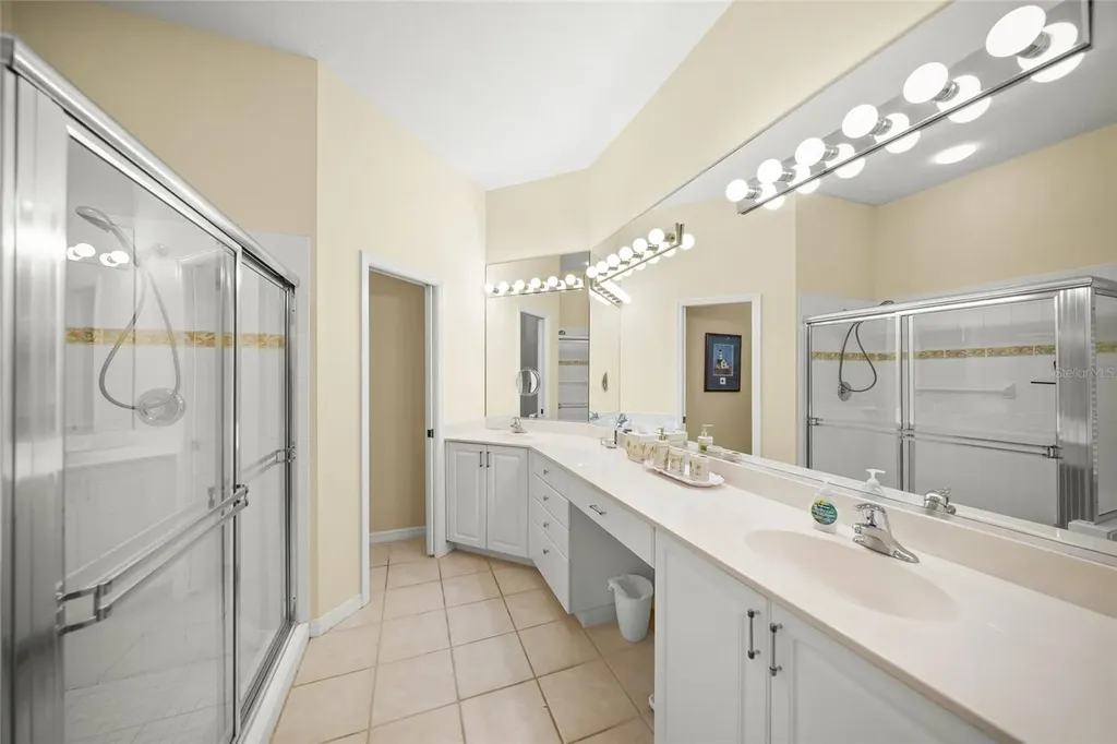 6923 Lennox Place University Park FL 34201