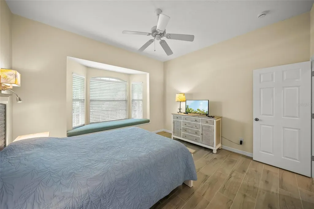 6923 Lennox Place University Park FL 34201