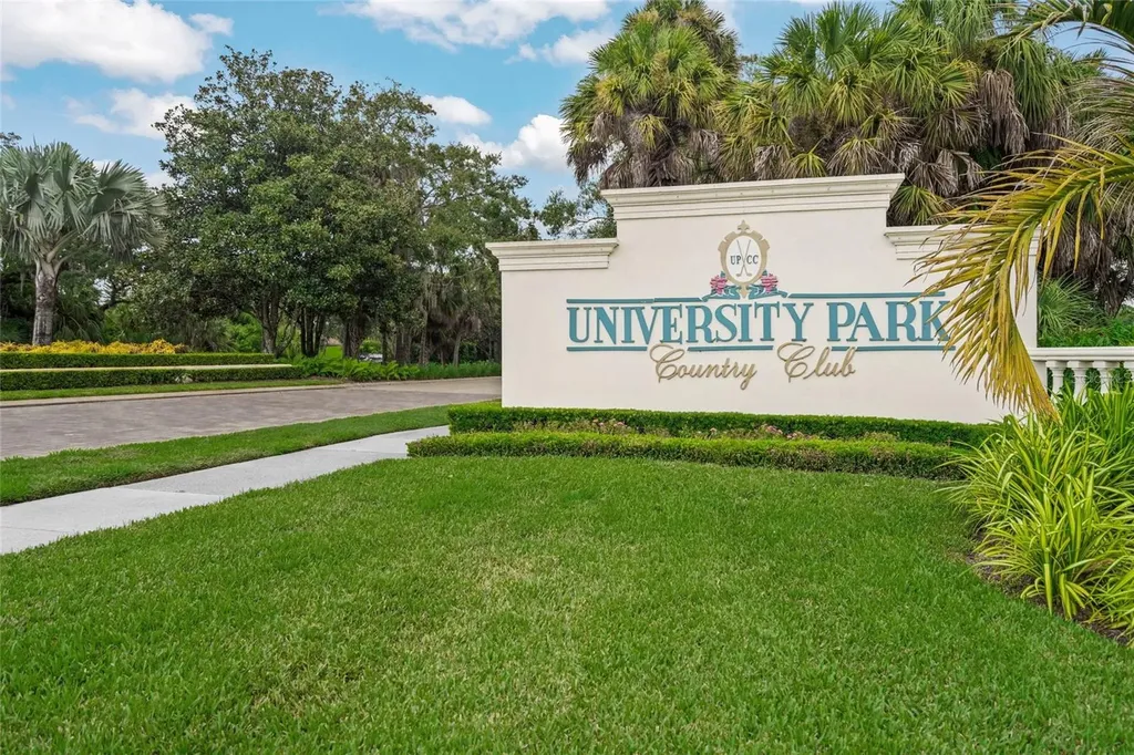 6923 Lennox Place University Park FL 34201