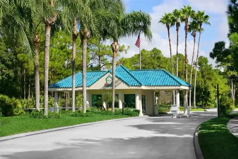 6923 Lennox Place University Park FL 34201