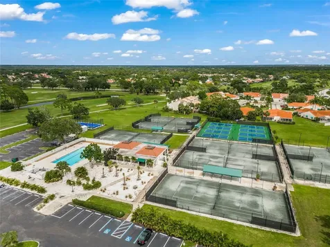 6923 Lennox Place University Park FL 34201