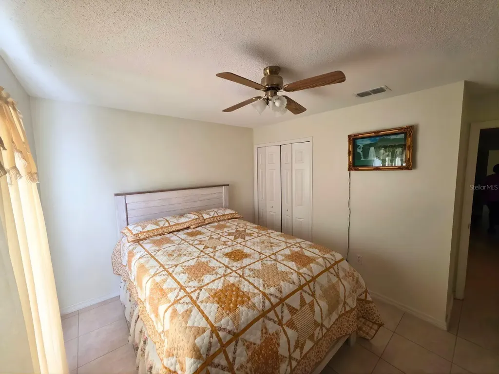 907 Stockport Drive Kissimmee FL 34758