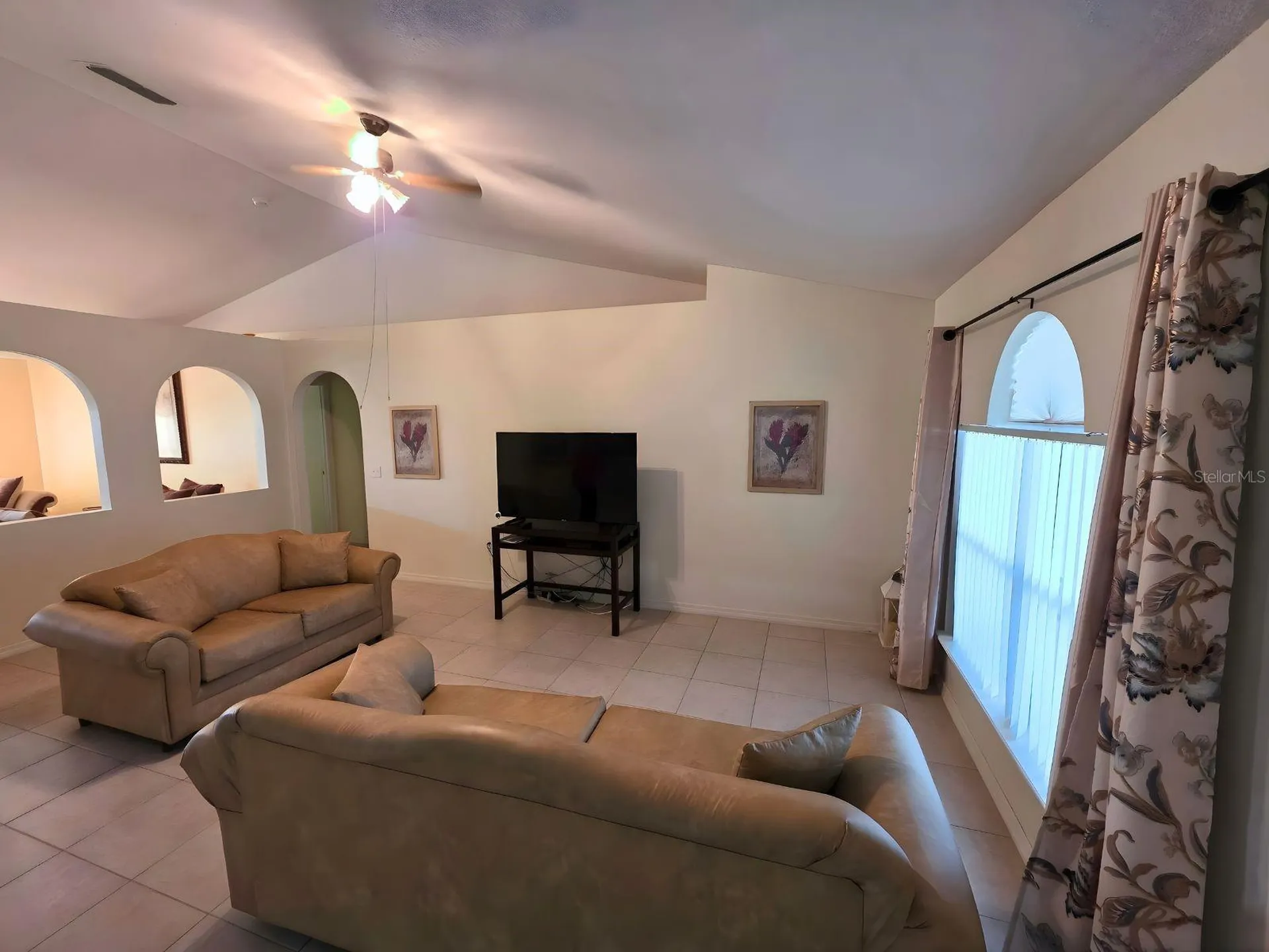 907 Stockport Drive Kissimmee FL 34758