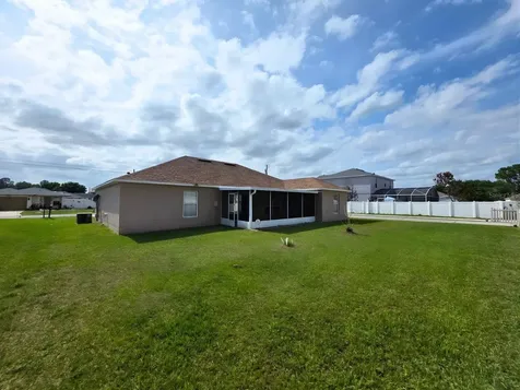 907 Stockport Drive Kissimmee FL 34758