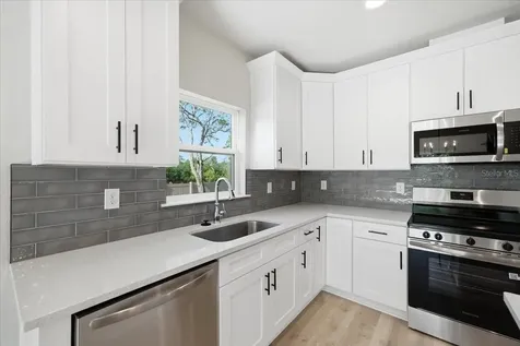 15212 Hawley Road Weeki Wachee FL 34614