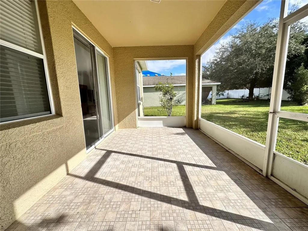 2718 Lucas Lake Lane Kissimmee FL 34744
