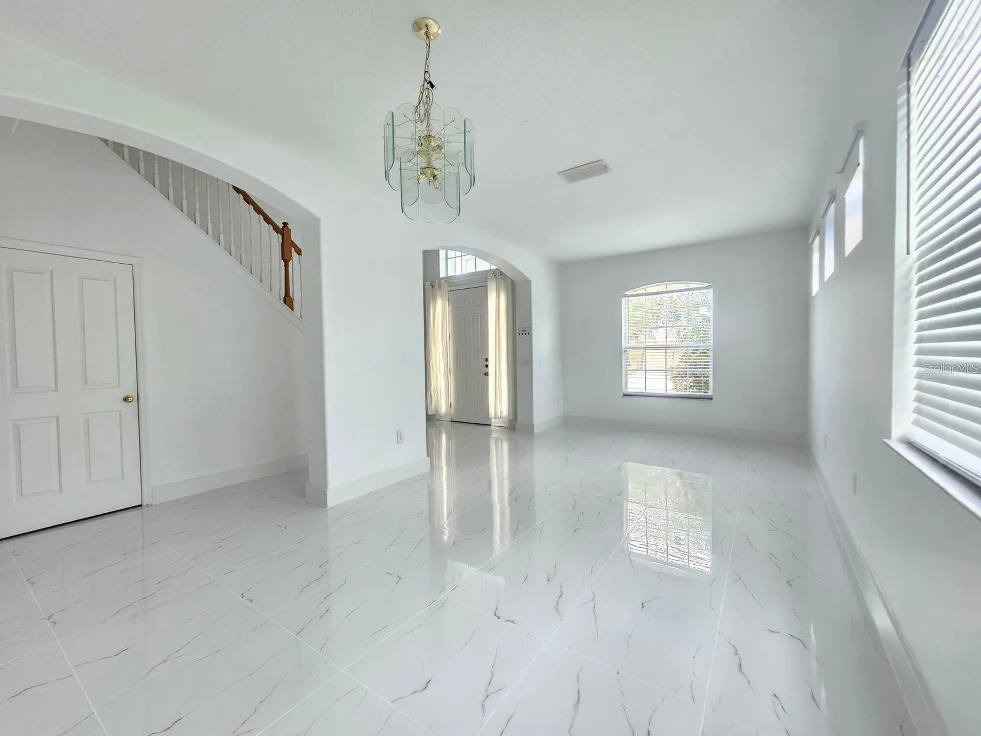 2718 Lucas Lake Lane Kissimmee FL 34744