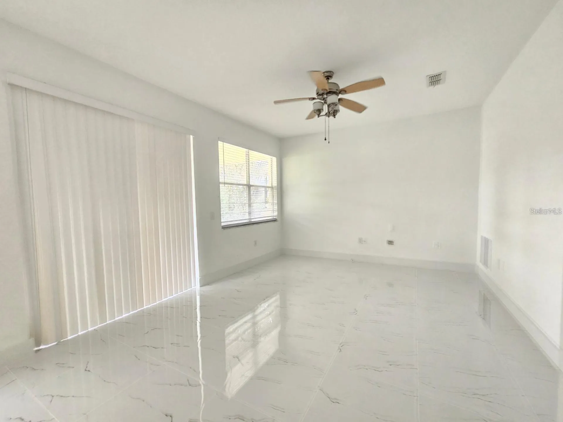 2718 Lucas Lake Lane Kissimmee FL 34744
