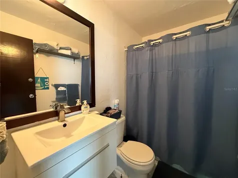 C2 Las Flores Street Fajardo PR 00738