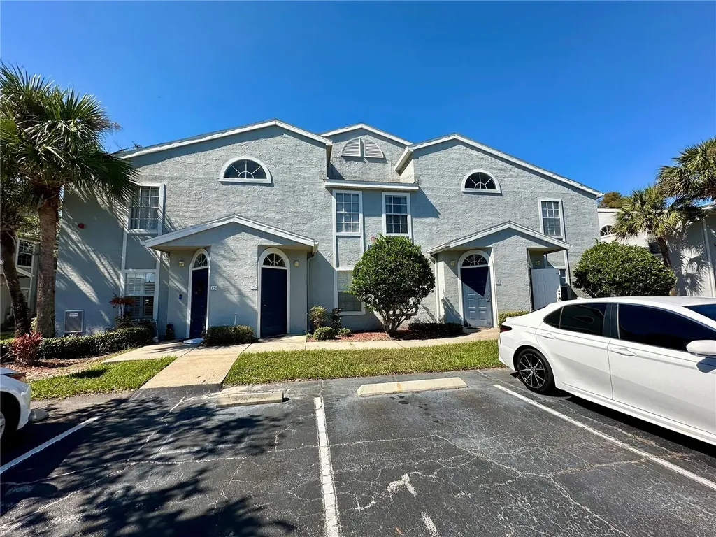 1610 Columbia Arms Circle Kissimmee FL 34741