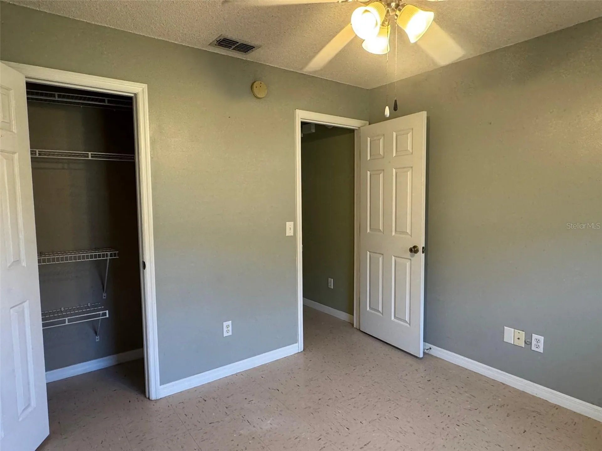 5435 Tangerine Drive Zephyrhills FL 33542