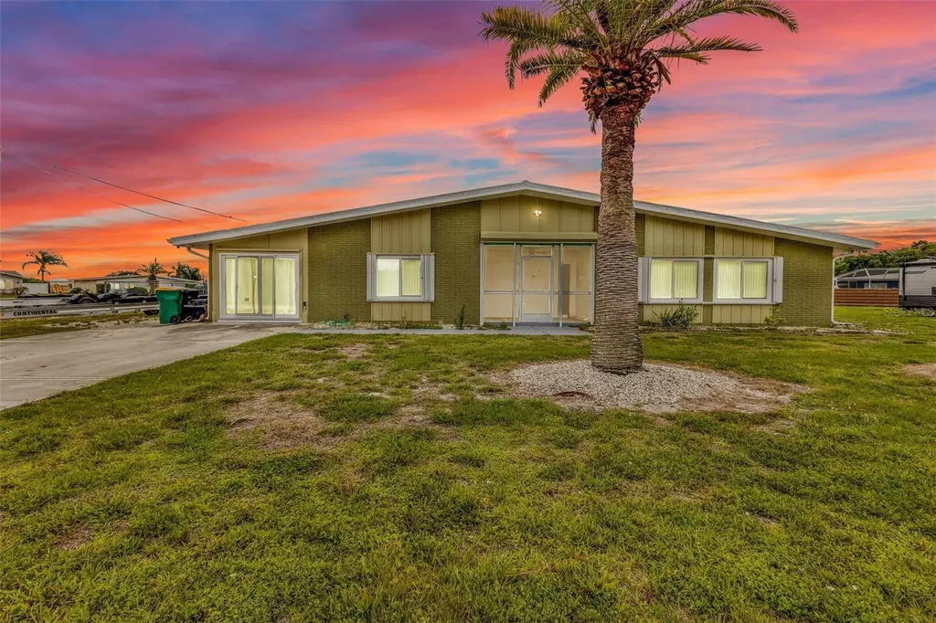 5527 Fairway Drive S Punta Gorda FL 33982