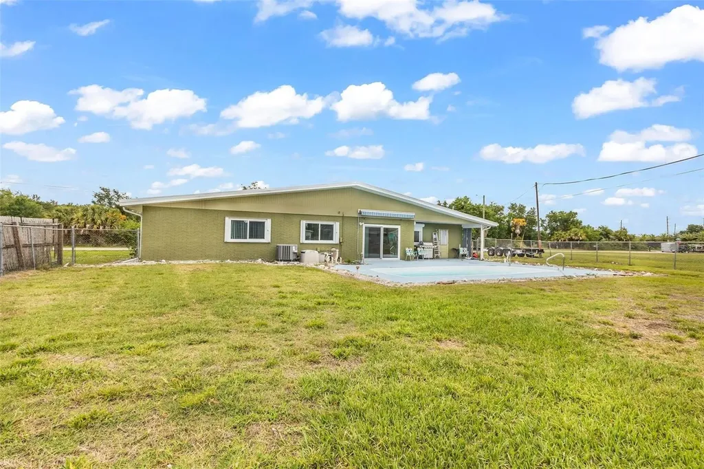 5527 Fairway Drive S Punta Gorda FL 33982