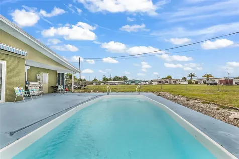5527 Fairway Drive S Punta Gorda FL 33982