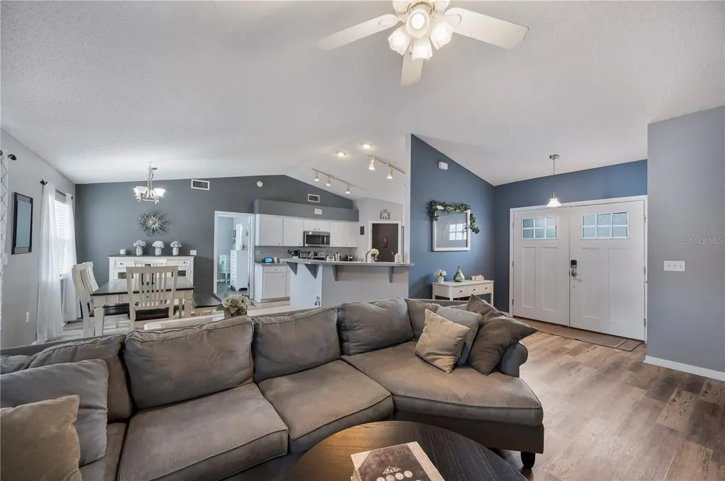 3318 Merlot Drive Lakeland FL 33811
