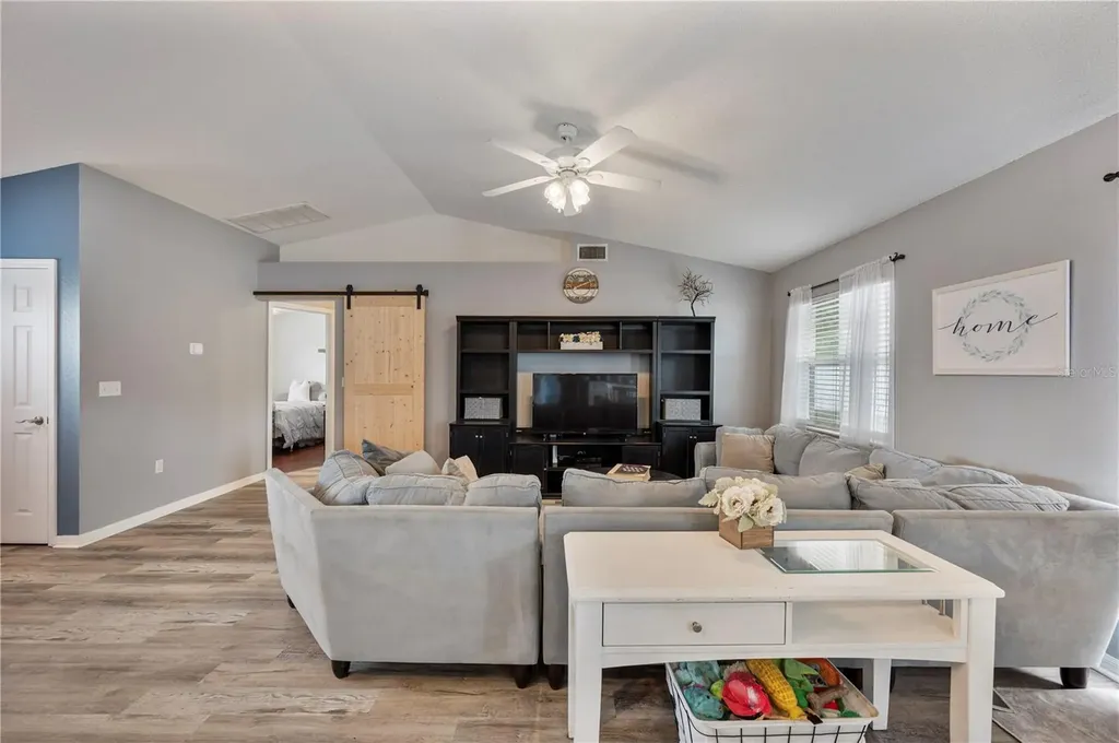 3318 Merlot Drive Lakeland FL 33811