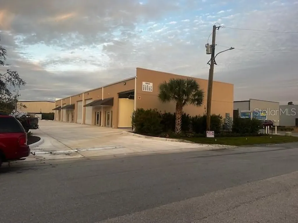 18803 Titus Hudson FL 34667