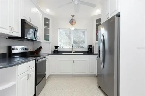 11855 4th Street E Treasure Island FL 33706