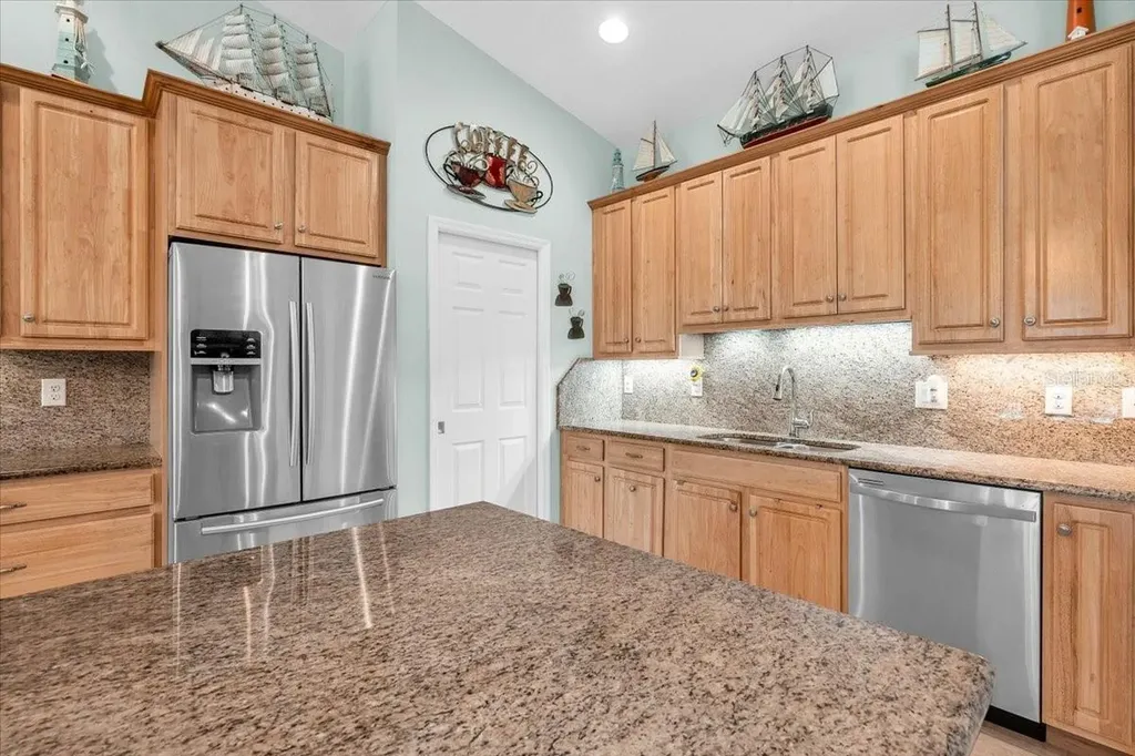 519 W Cashew Punta Gorda FL 33955