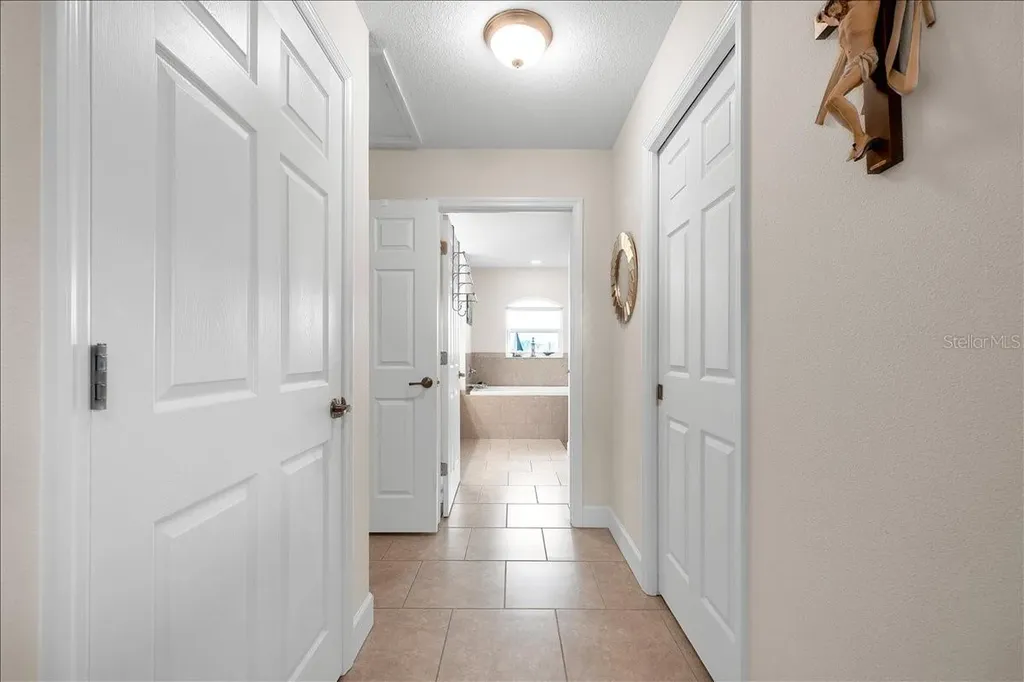 519 W Cashew Punta Gorda FL 33955