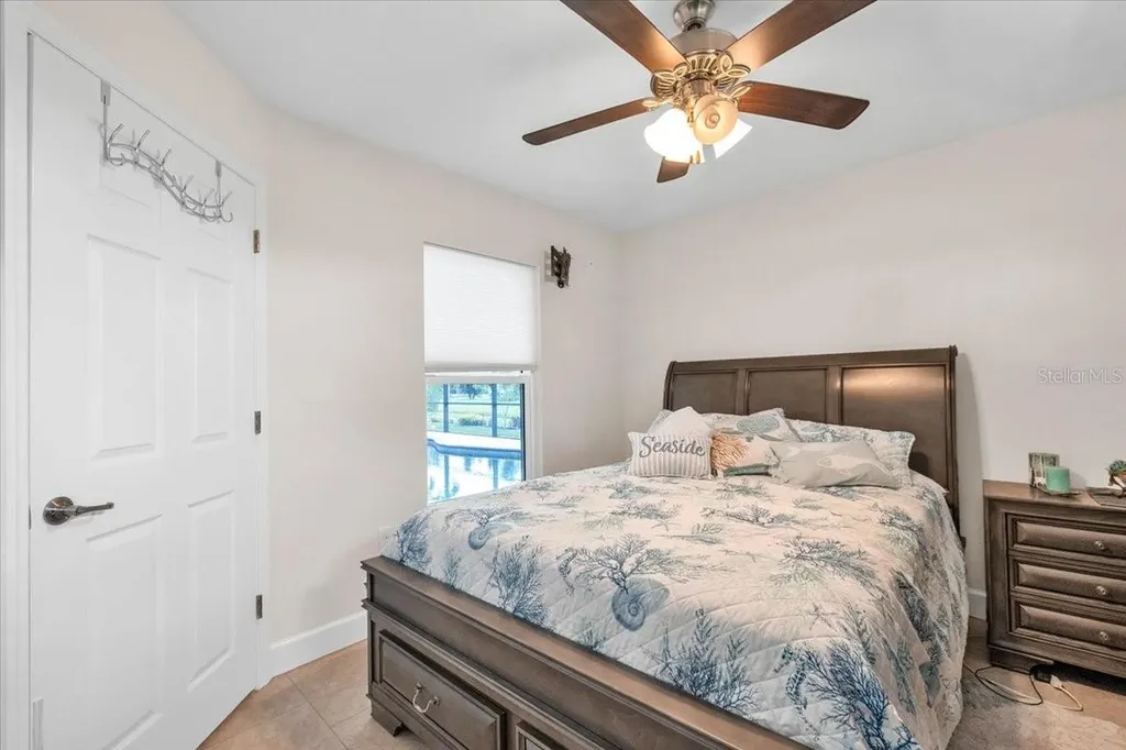 519 W Cashew Punta Gorda FL 33955