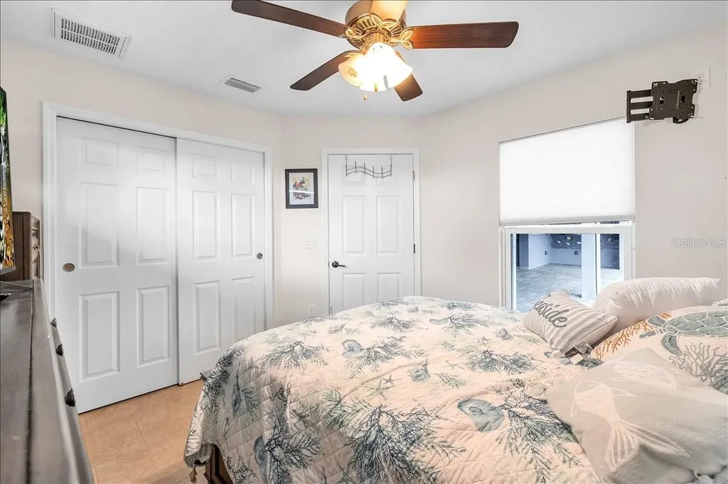 519 W Cashew Punta Gorda FL 33955