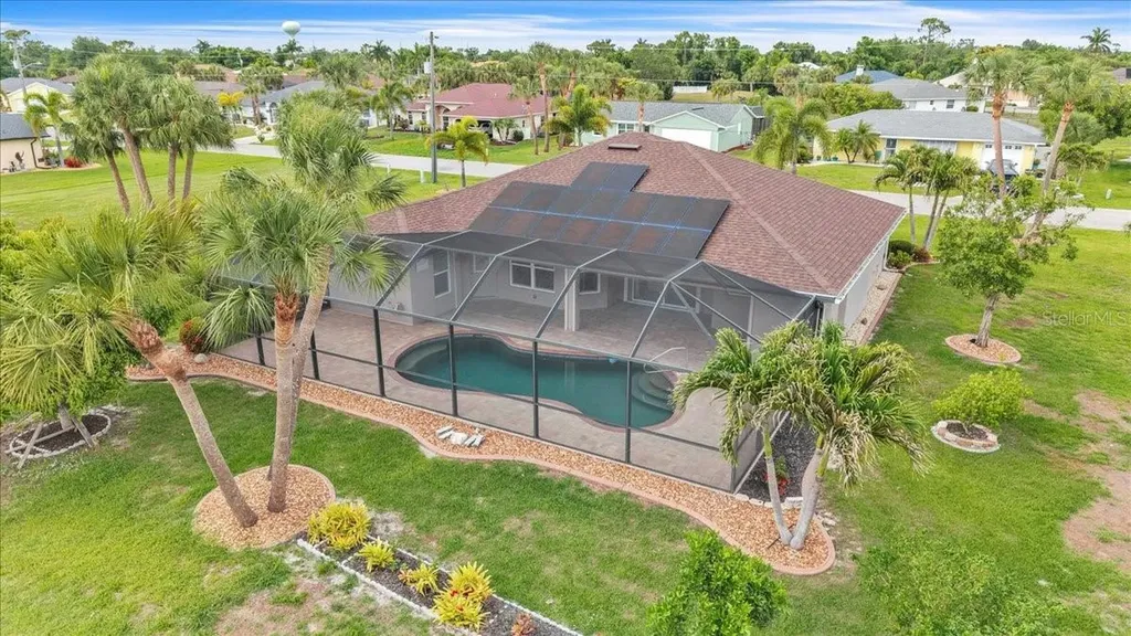 519 W Cashew Punta Gorda FL 33955