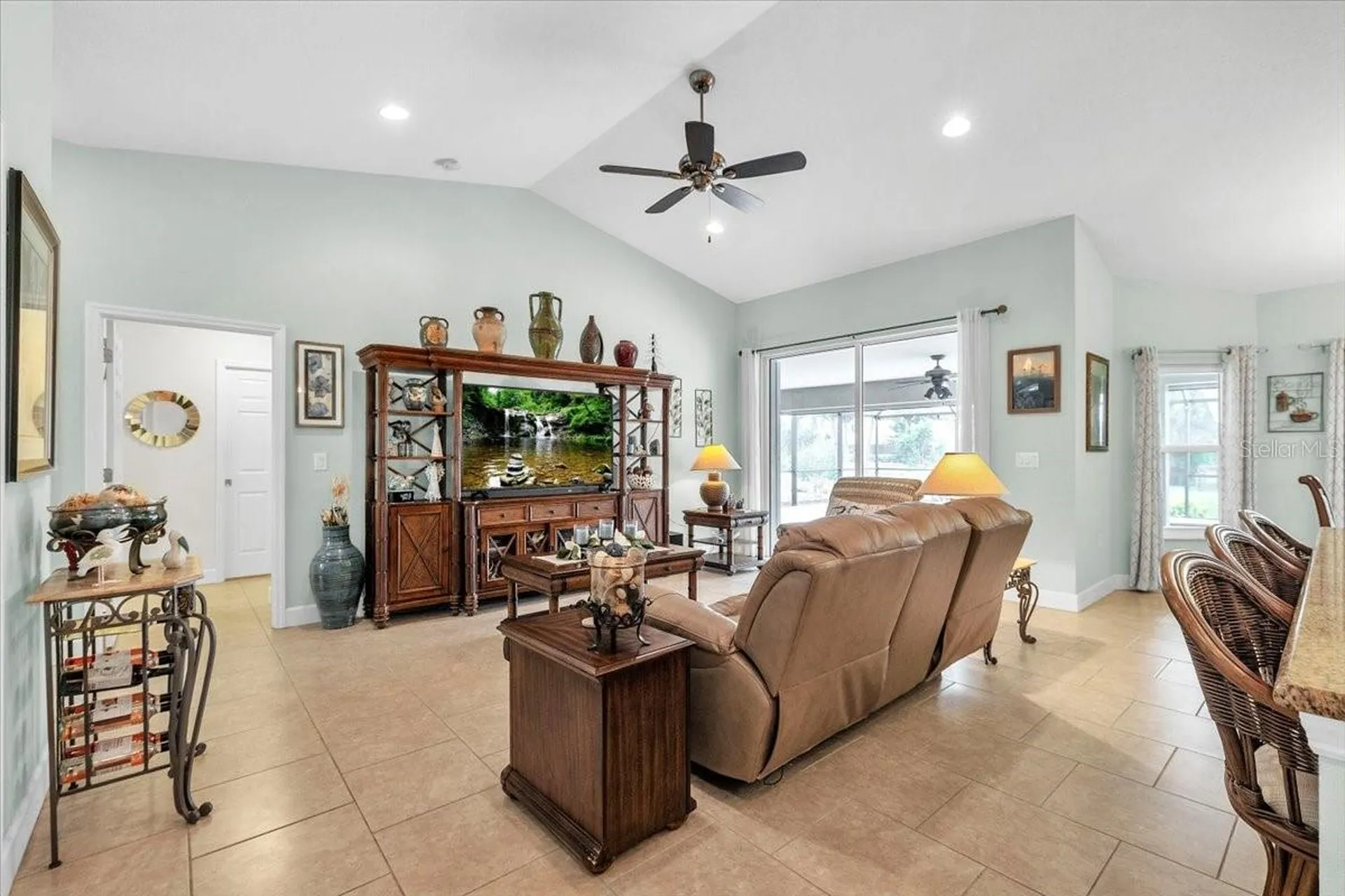 519 W Cashew Punta Gorda FL 33955