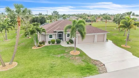 519 W Cashew Punta Gorda FL 33955