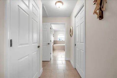 519 W Cashew Punta Gorda FL 33955