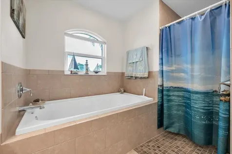 519 W Cashew Punta Gorda FL 33955