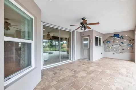 519 W Cashew Punta Gorda FL 33955