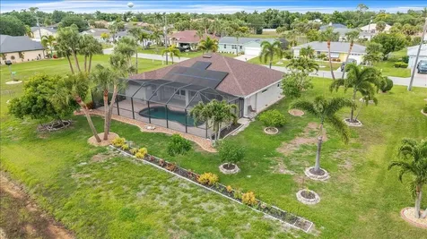 519 W Cashew Punta Gorda FL 33955