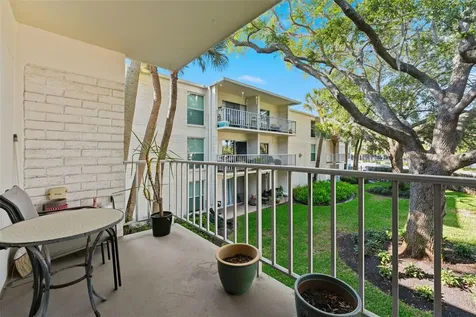 3325 Bayshore Boulevard Tampa FL 33629
