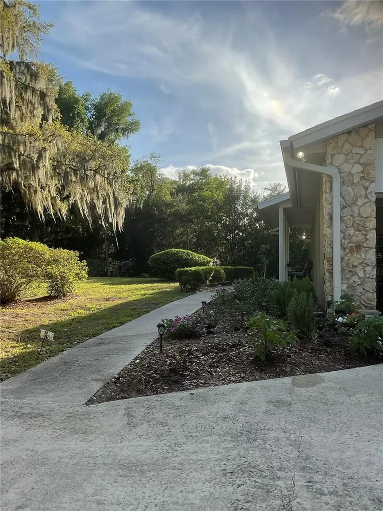17005 Arrowhead Boulevard Winter Garden FL 34787