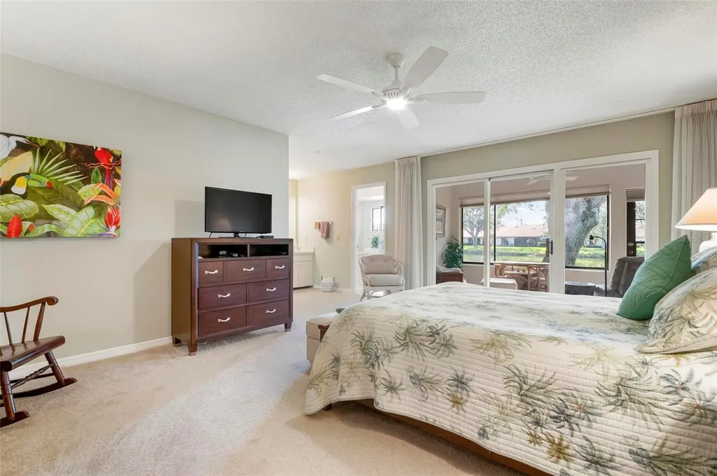 3896 Wilshire Drive Sarasota FL 34238