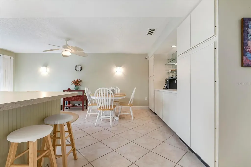 3896 Wilshire Drive Sarasota FL 34238